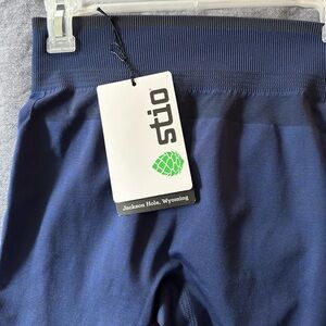 STIO Basis Seamless Tech Tight outdoor Compression Blue Athletic Ski SMALL NWT